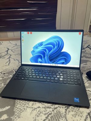 Ноутбук Dell Inspiron 15 3520