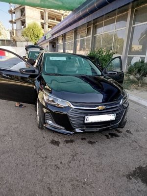 Oniks premier 2 plus sotiladi