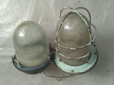 Фонарь уличный, промышленный.