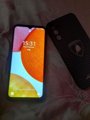 samsunga a14. 128. aybi oldi kamera chang