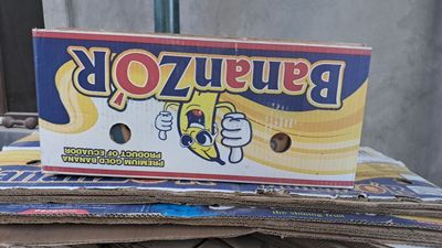 Banan karobka Sotiladi juda kop bor kimga kere boʻsa aloqaga chiqila