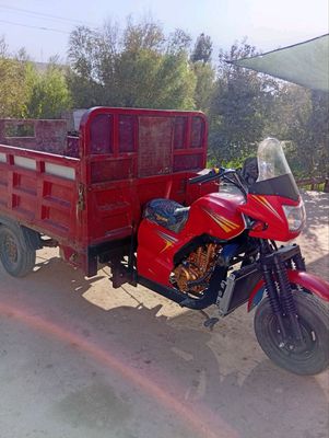 mototsikl yuk uchun