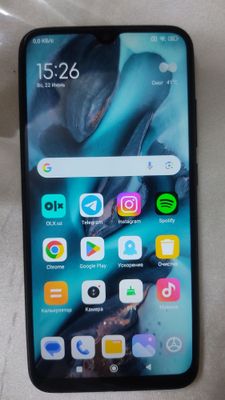Redmi 5 Plus 4/64 Gb karobkasi bor.