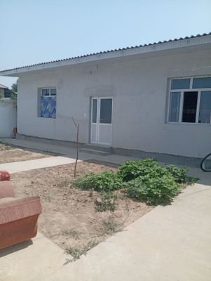 Ховли срочно сотилади