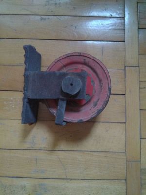 Продам ролик металлический