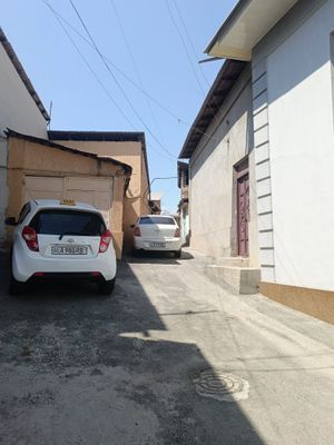 1.6 sotix 4xona Olmazorda uy sotiladi