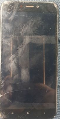 Redmi 4x 3/32 xolati orta ishlidi arzonro bervoraman