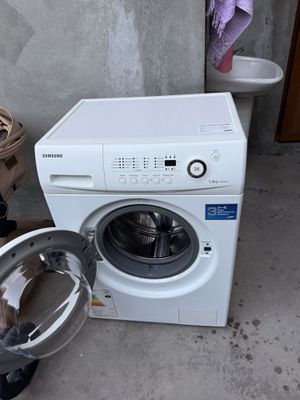 Продаю Самсунг 5 кг идялни састаяни