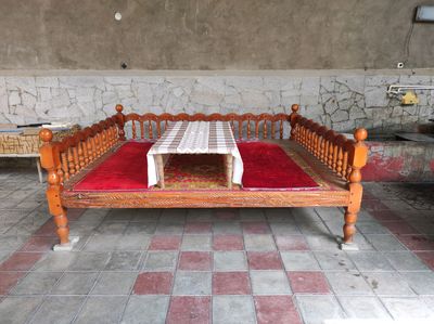 Продается тапчан деревянный срочно