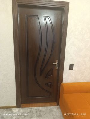 Срочно продаю своя Дверы мдф с замков