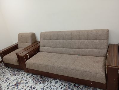 divan sotiladi