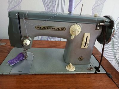 Продается ножная швейная машинка.Чайка 2