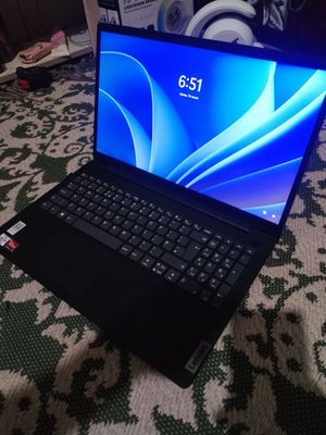 Lenevo Notebook sotiladi olinganiga 8oy boldi yangi xali