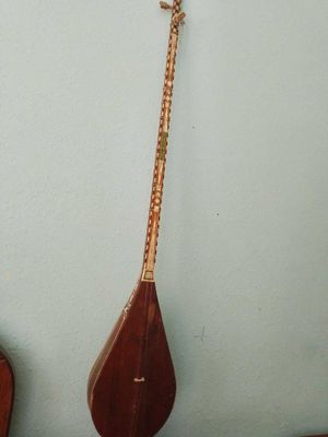Yaxshi dutor sotiladi