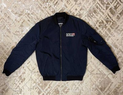 Продаётся Мужской бомбер PULL & BEAR