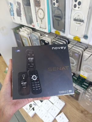 Novey Senat GSM black