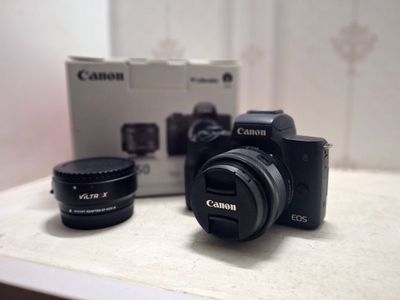 Продаю фотоаппарат Canon EOS M50 с обьективом 15-45mm IS STM