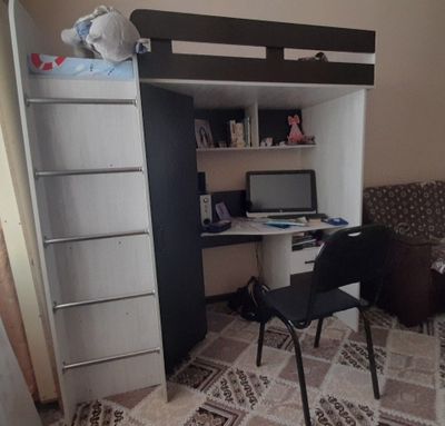 Кровать чердак. 3 в 1 (шкаф, стол и кровать)