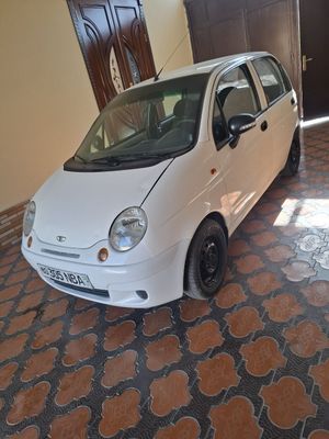 Matiz sotiladi 2500 y.e.