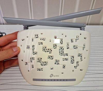 Wi-Fi router sotiladi