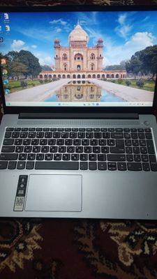 Ноутбук Lenovo i13