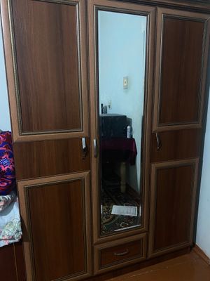 Шкаф 500000 сум