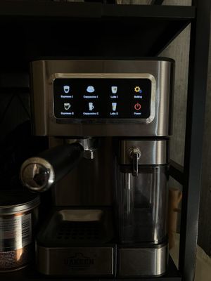 Продам кофемашину очень классную