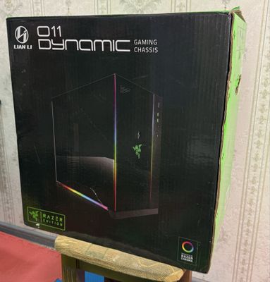 Lian Li 011 Dynamic Razer Edition Black