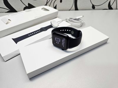 ПРОДАМ Apple Watch Series 9 45mm / Midnight. Состояние ОТЛИЧНОЕ.