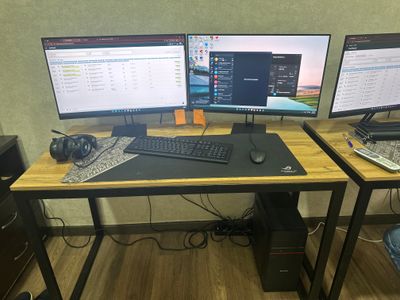 Продается готовый рабочий стол,компьютер со столом