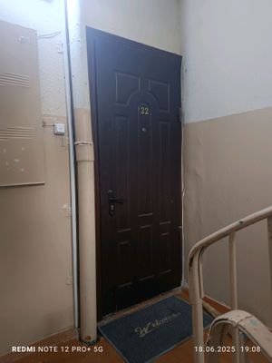 продается дверь