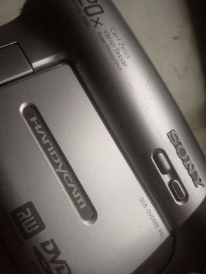Продается видио камера SONY.
