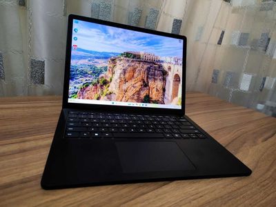 Microsoft Surface Laptop 5