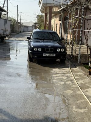 Продается БМВ в отличном состояние