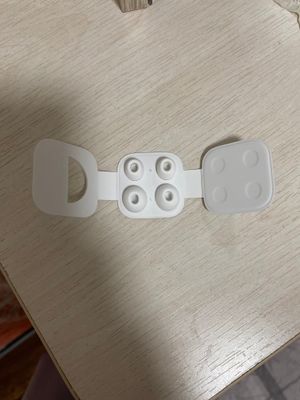 Наушники Apple AirPods Pro, + 2 чехла в подарок