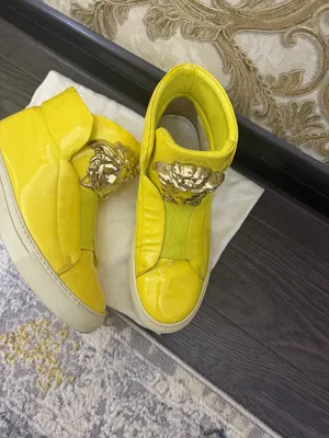 Строго оригинальные кроссовки