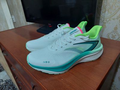 Кросовки оригинал 45 46 размер