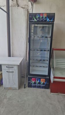 Холодильник витрина