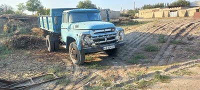 Zil 130 zernavoz