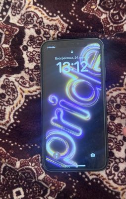 iPhone 11 128 g.