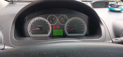 Lada Granta SROCHNA sotiladi oladigan odam bilan yana kelishiladi
