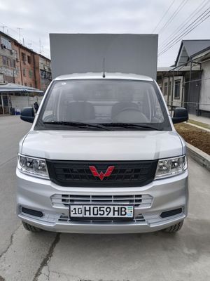 Wuling грузовик 2023 года.