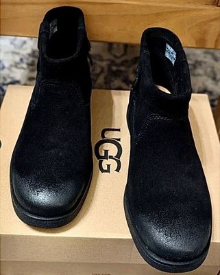 Женские ботинки UGG Australia из черной замши