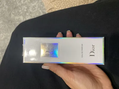 Продаеться парфюм