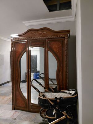 mebel sotiladi shkaf
