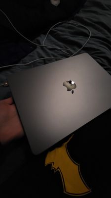 Macbook M2 AIR Skidka