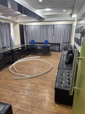 Ofis Mebellari bilan Yakkasaroy