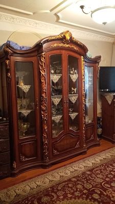 Хитой мебель сотилади