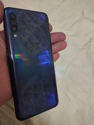 Samsung a50 4/64gb