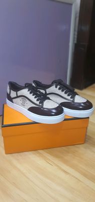 "Hermes"  кроссовки; razmer 38